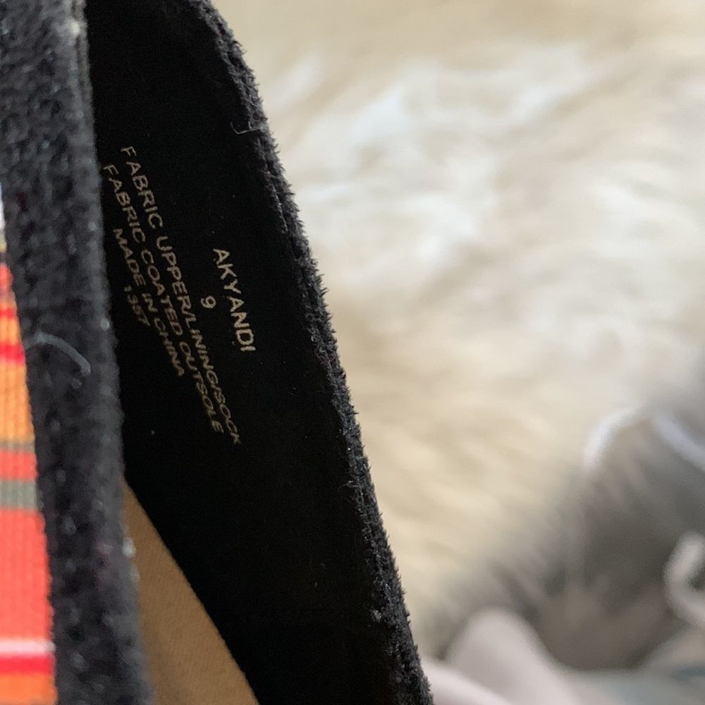 NWOT AK Sport Slip-on Shoes - Picture 7 of 8
